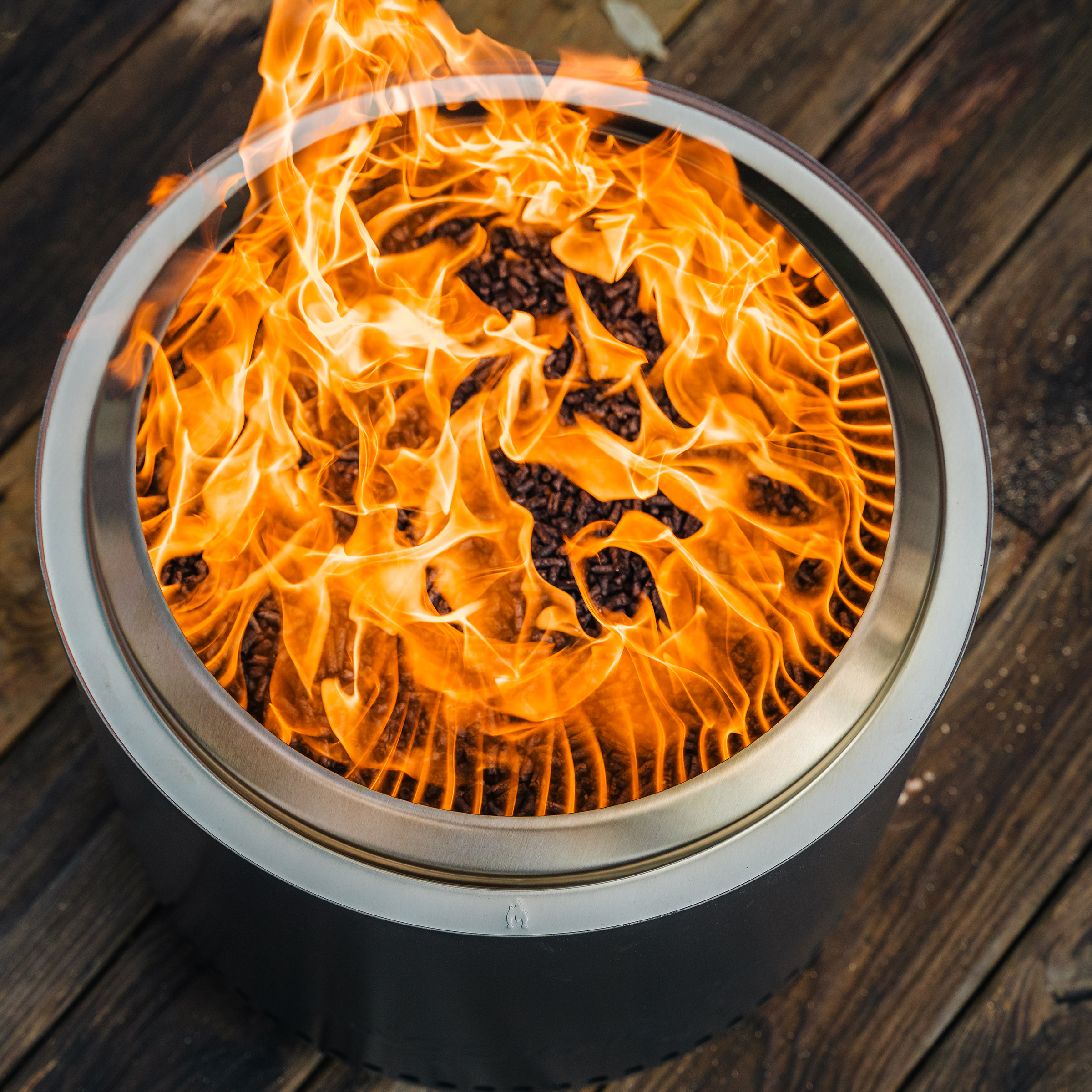 Solo Stove Bonfire 2.0 Essential Bundle with Pellet Adapter