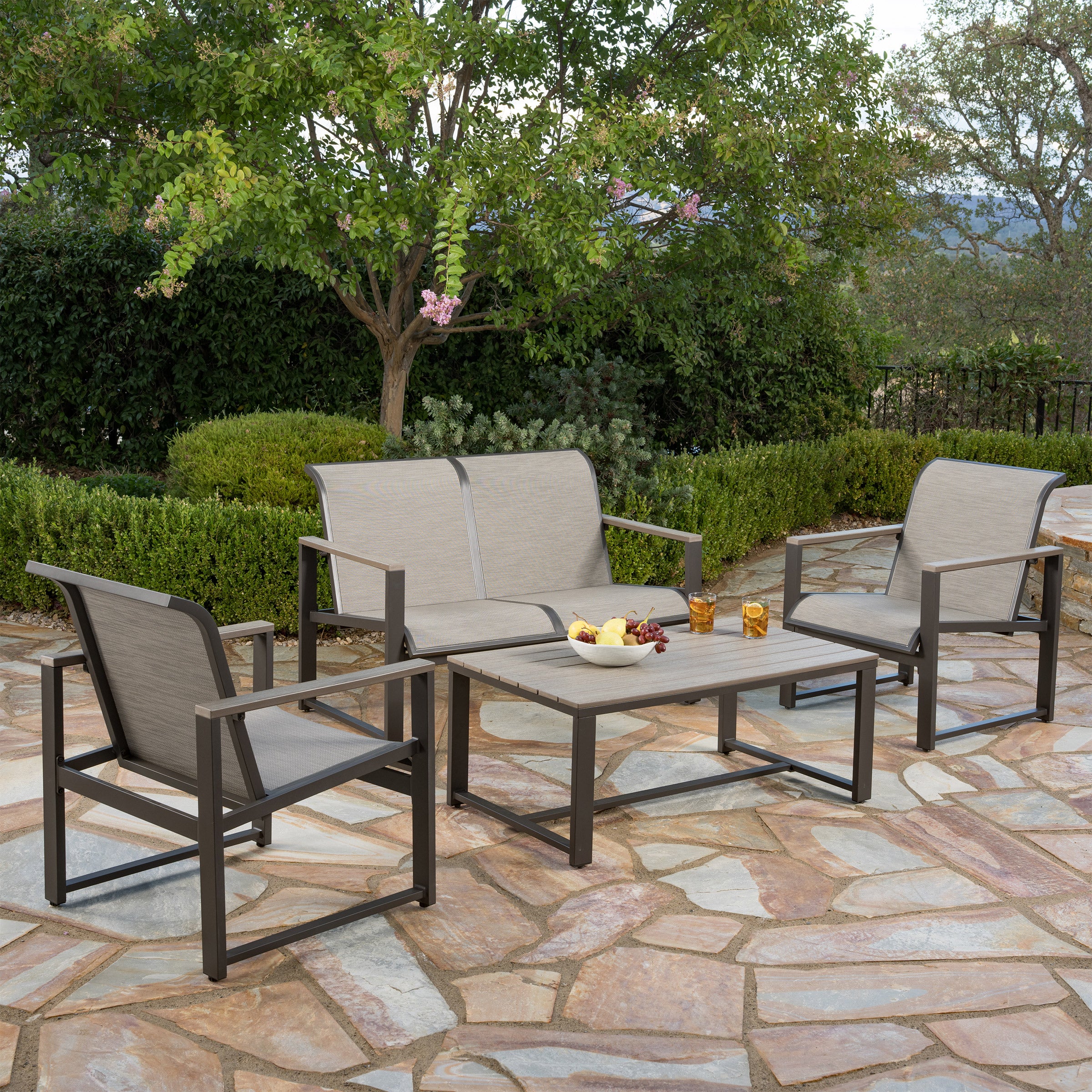 SunVilla Helio 4-piece Outdoor Patio Seating Set