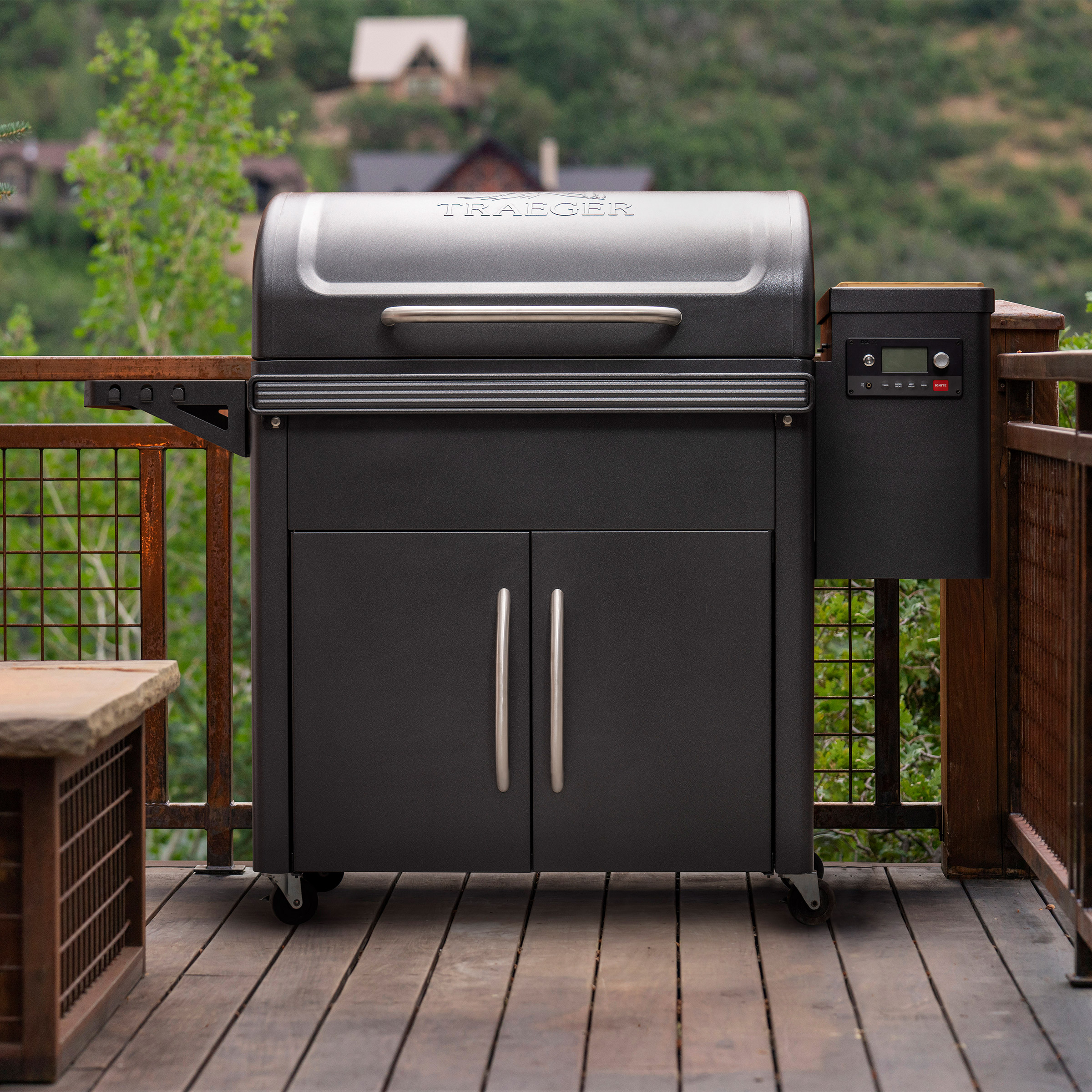 Traeger Silverton XL Grill