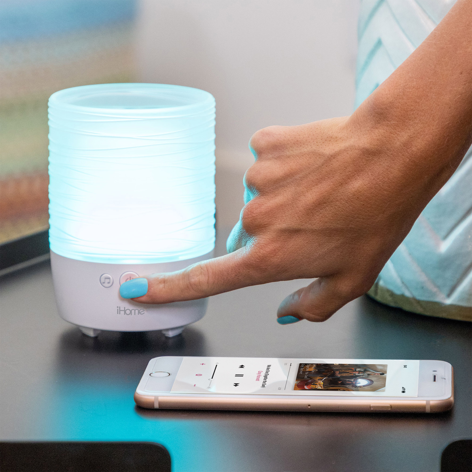 iHome Portable Bluetooth Candle Speaker