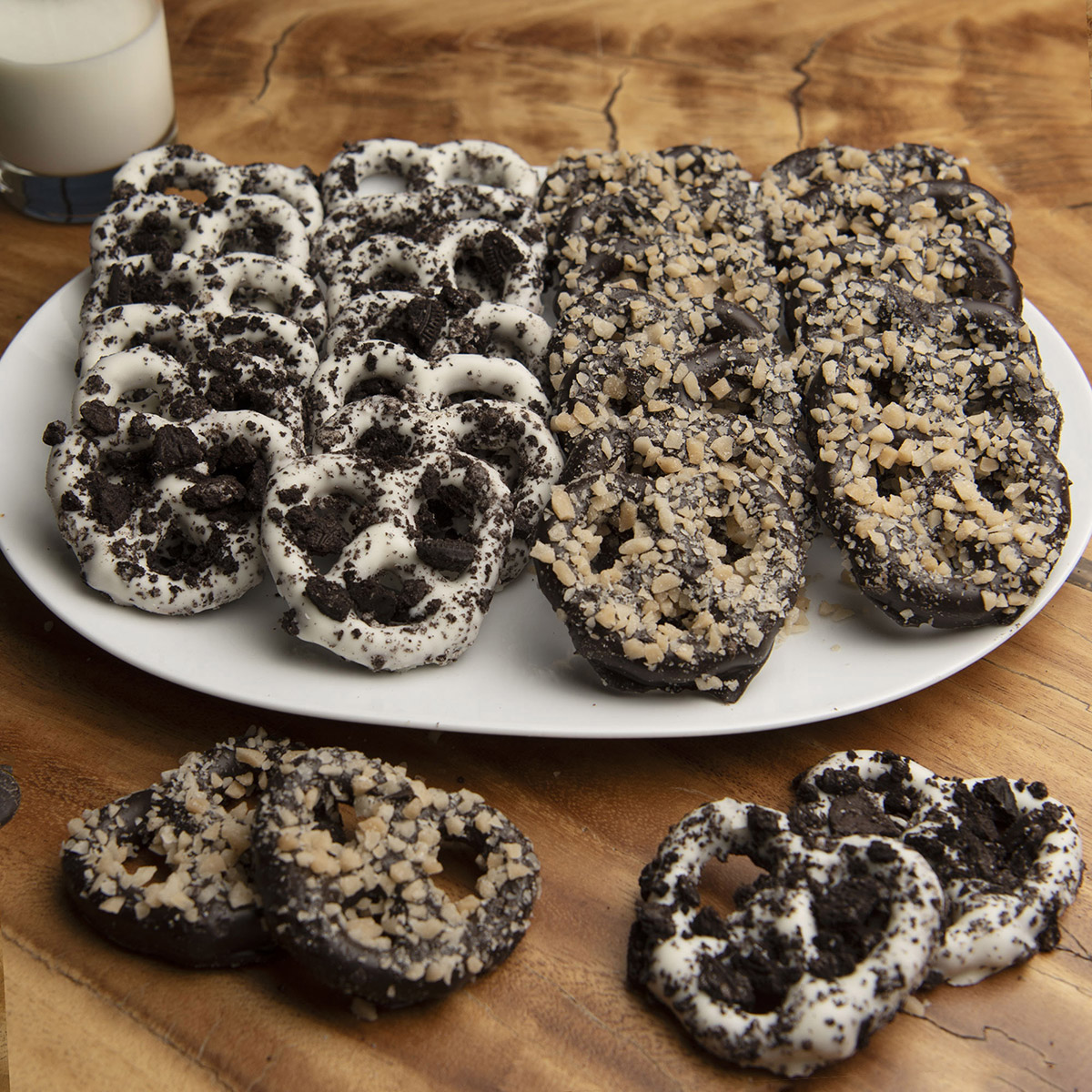 Sweet Penny Toffee and Cookies N' Creme Pretzel Assortment  64 oz  60-count