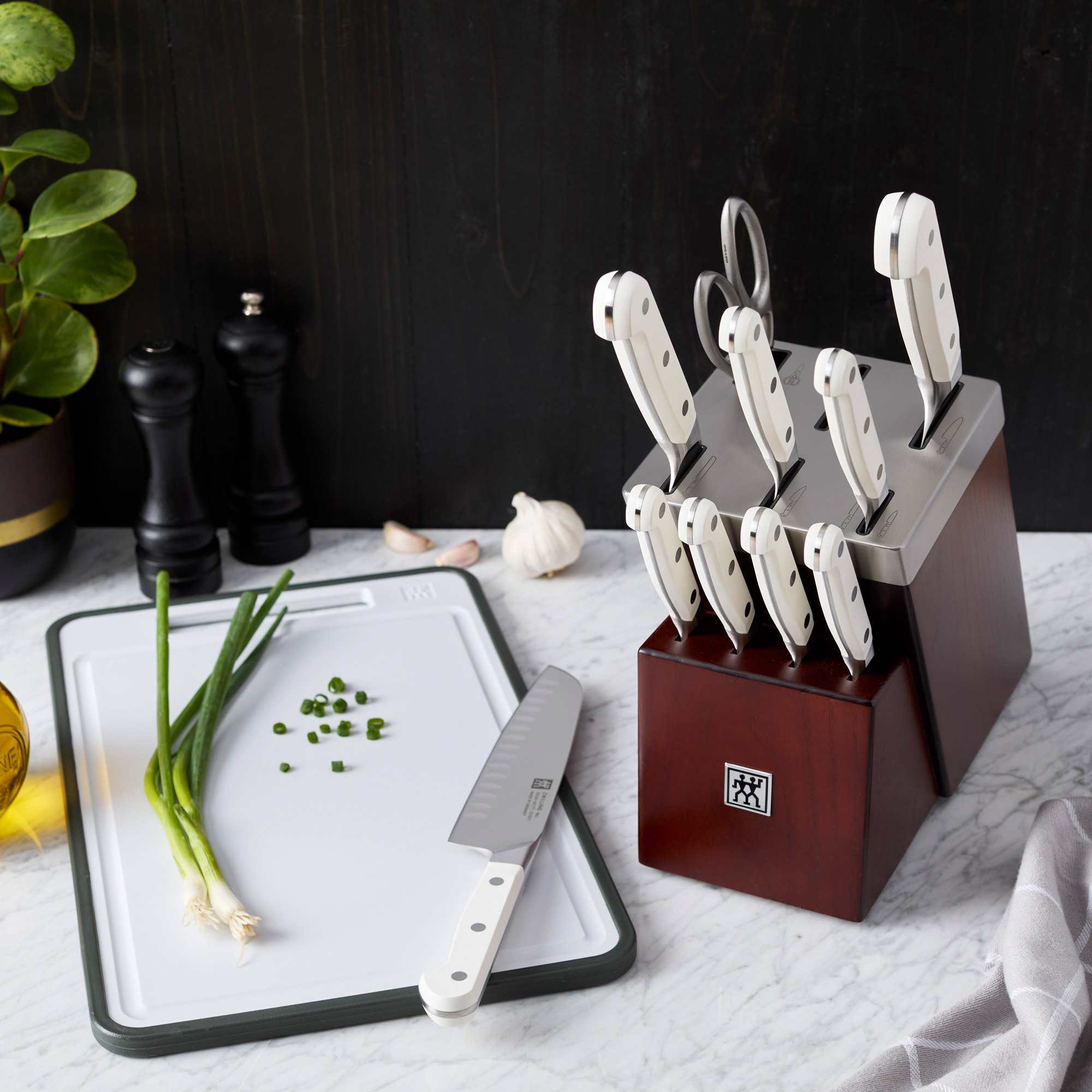 ZWILLING Pro Le Blanc 12-piece Cutlery Set With Cutting Board