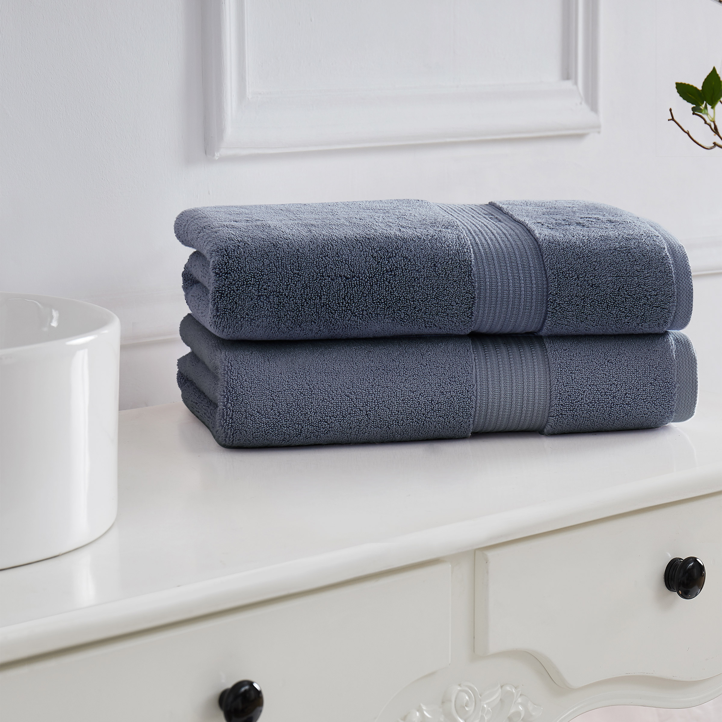 Calvin Klein 2-piece Bath Towel Set | Costco