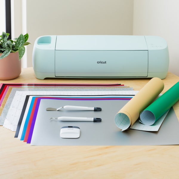 Cricut Explore 3 Smart Cutting Machine with Smart Materials Cricut Explore 3 Smart Cutting Machine with Smart Materials
