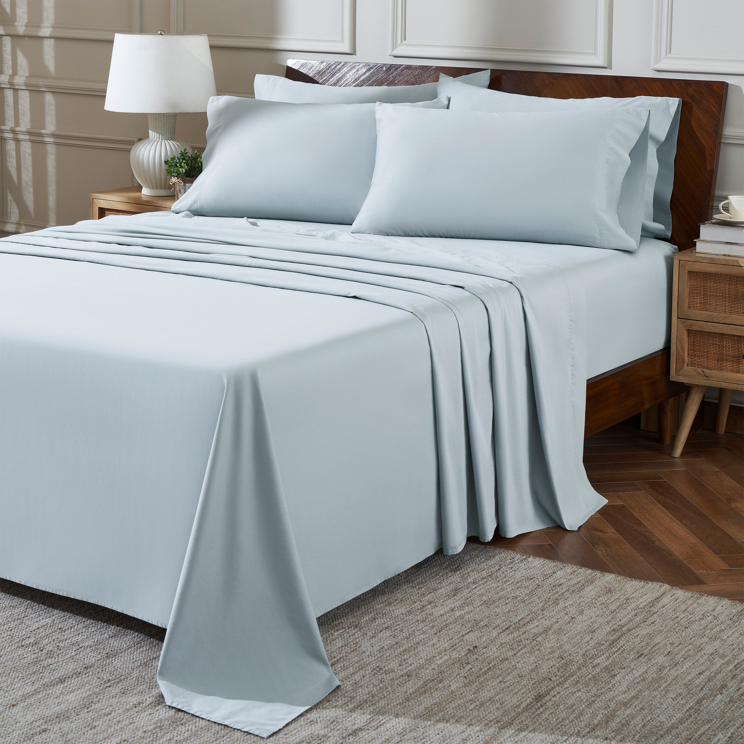King | Light Blue TheraLuxe by Therapedic 300 Thread Count Garment Washed 6-piece Sheet Set