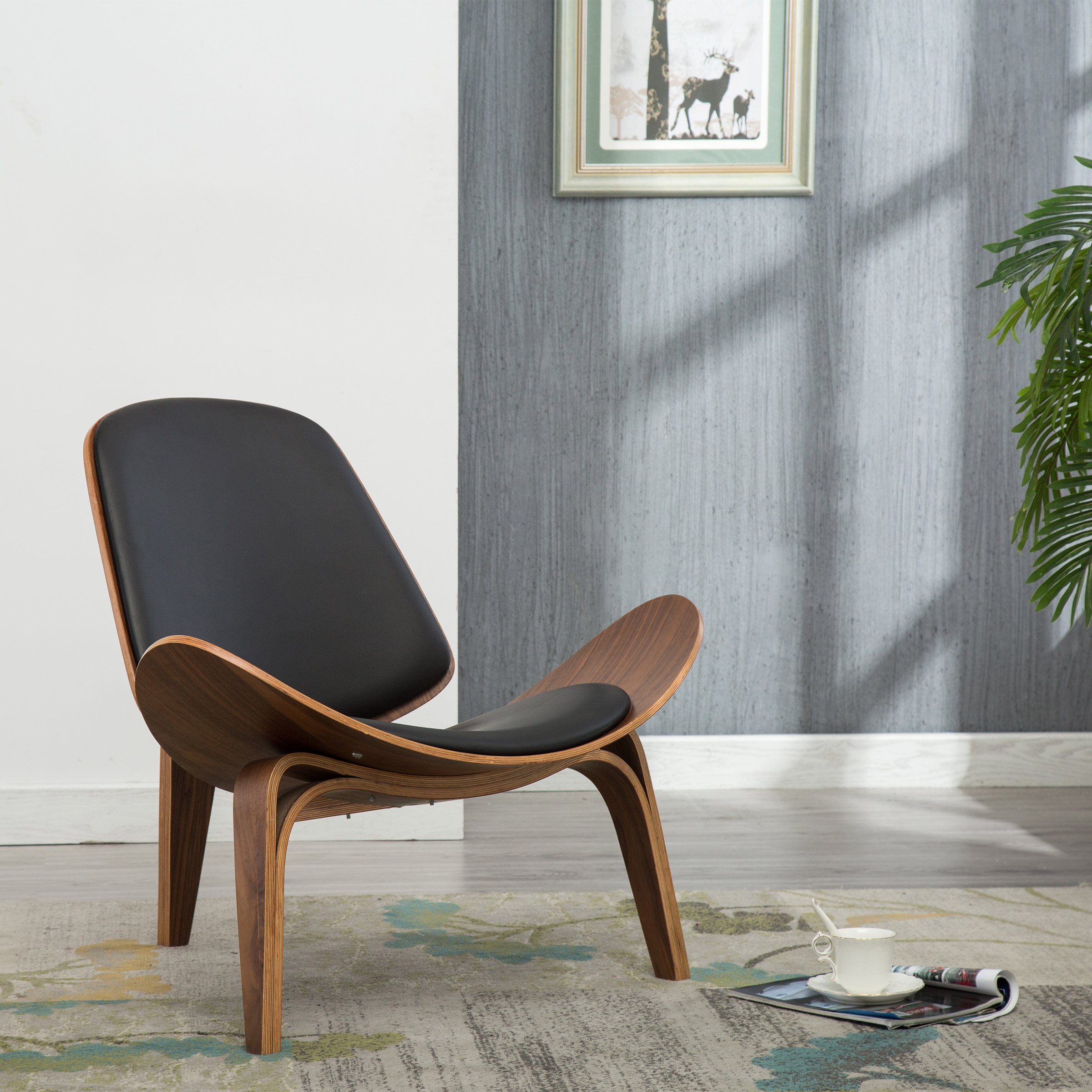 Shell Contemporary Top Grain Leather Chair