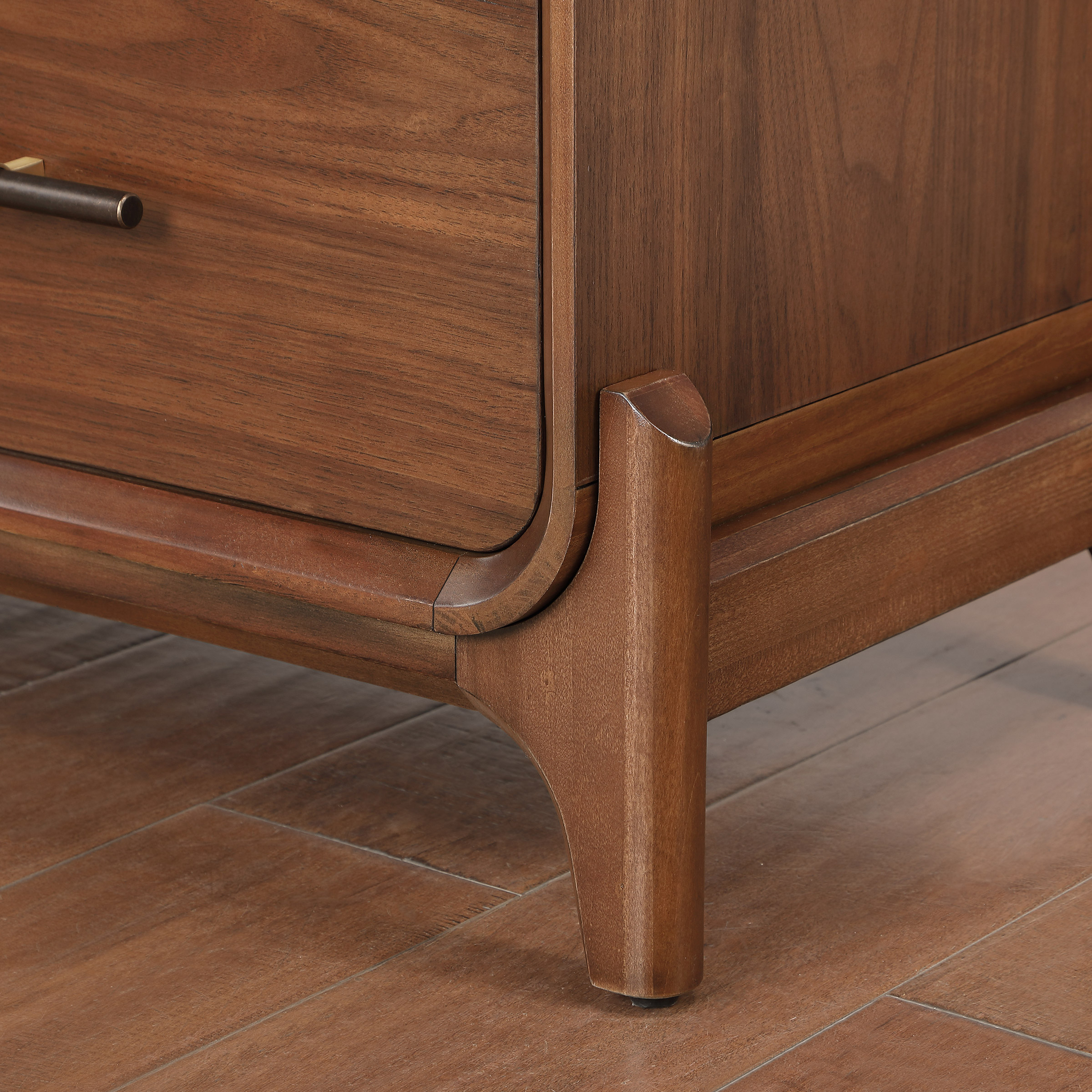 Rockford 6-Drawer Dresser | Costco