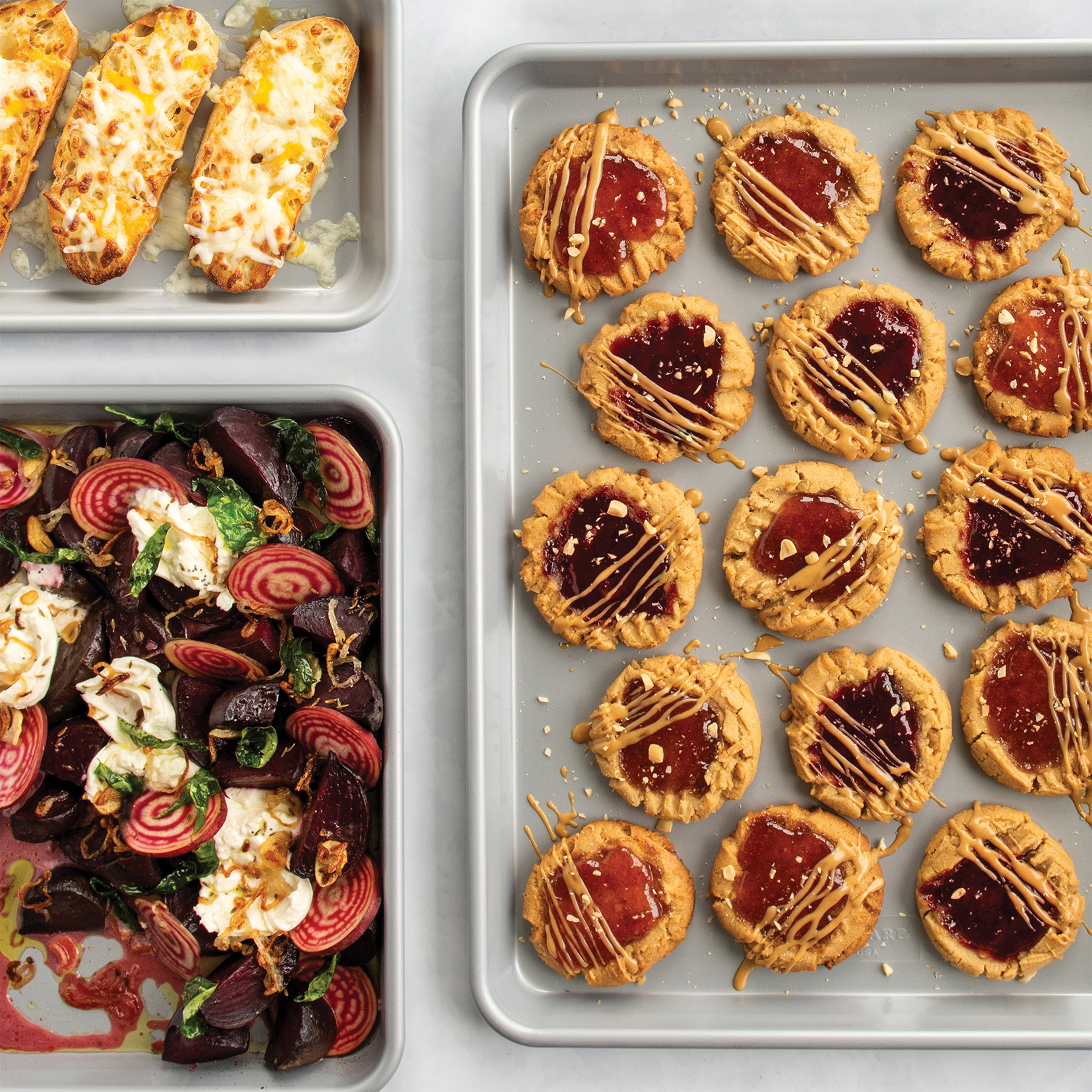 NORDICWARE ノルディックウエア ベーキングセット バット トレイ Nordic Ware 3-piece Brilliant Non-Stick Baking Sheet Set | Costco