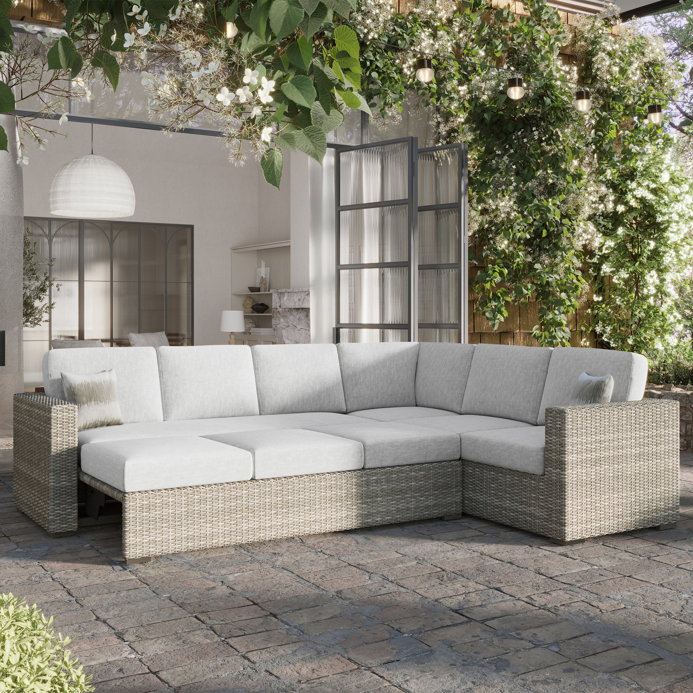 Thomasville Dillard 3-piece Convertible Outdoor Patio Sectional