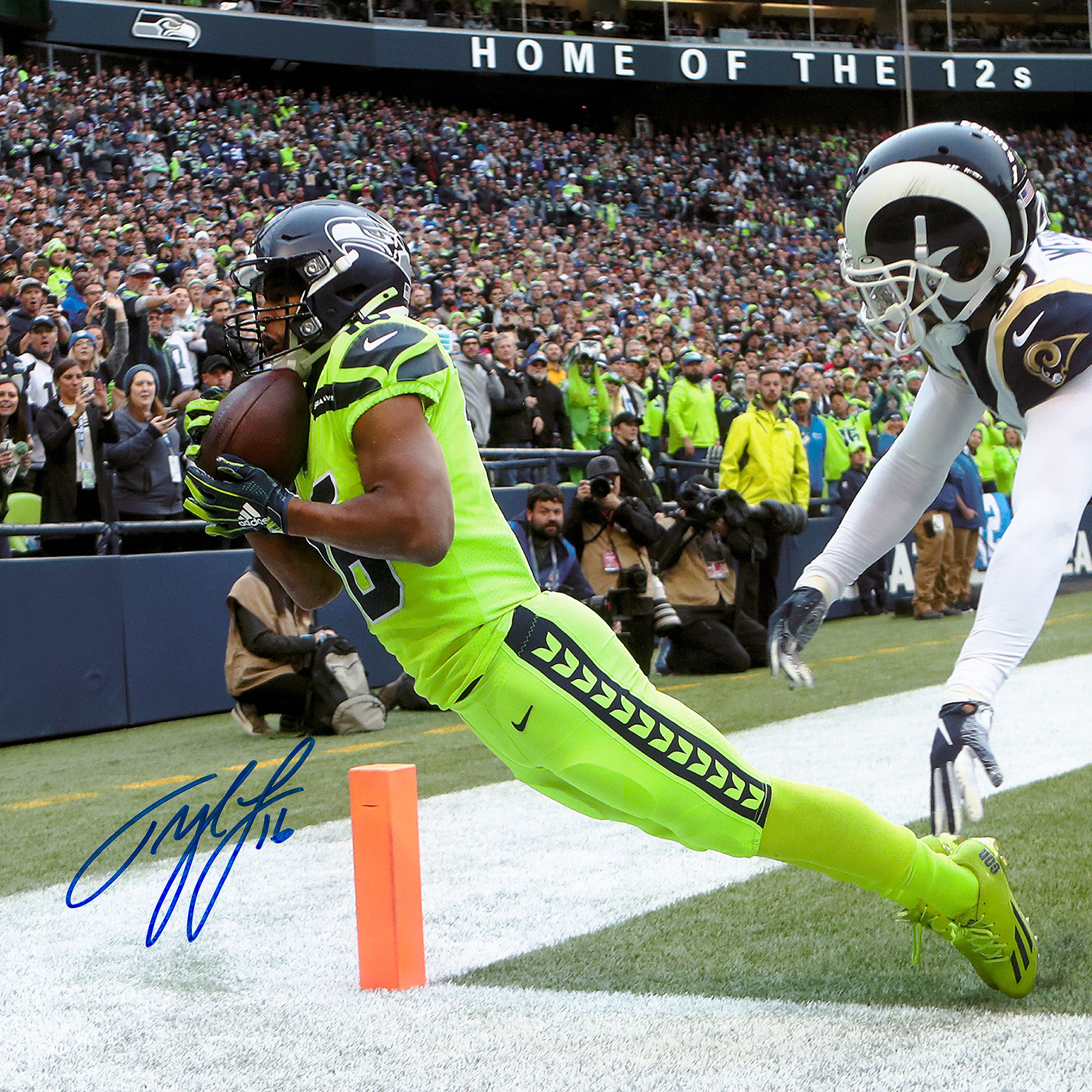 Enlarge Product Preview 2 Successfully Enriched by automation Job.