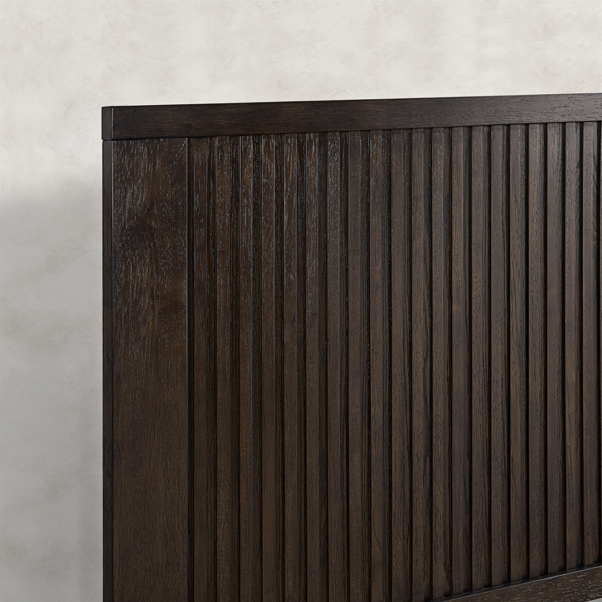 本日限定価格　Private 0204 KristenseN DU NORD Henredon Ryland Bed Frame with Oak Veneers, Dark Brown | Costco
