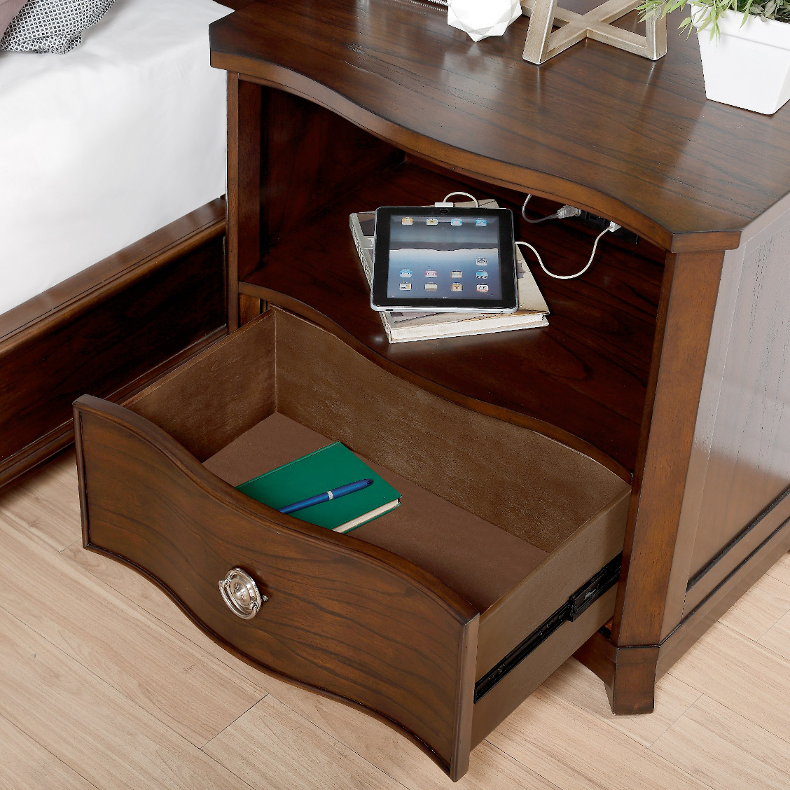 Enlarge Product Preview 4