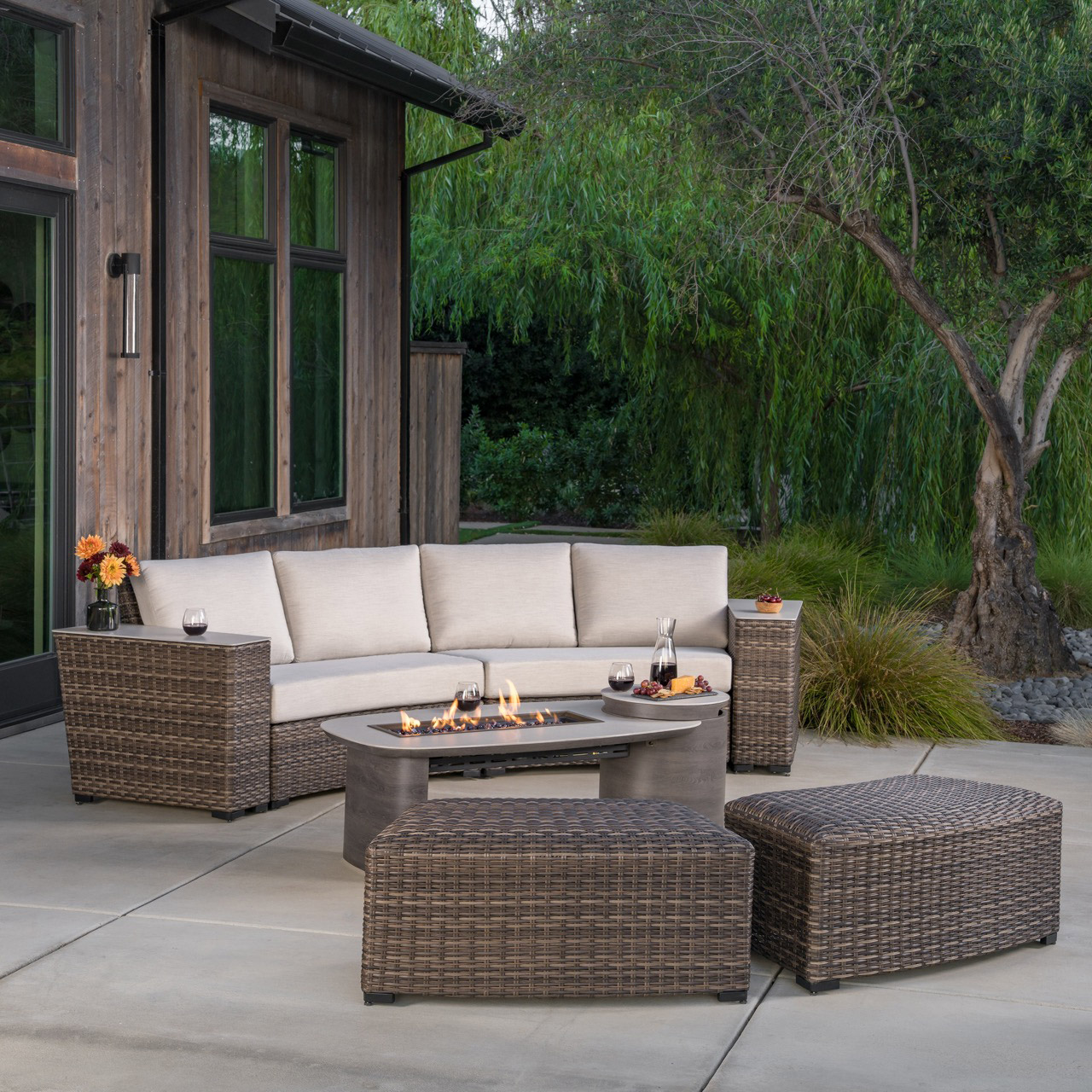 somedayスタースプリグスツールDX ブラウン SunVilla Middleton 7-piece Fire Outdoor Patio Sectional Seating