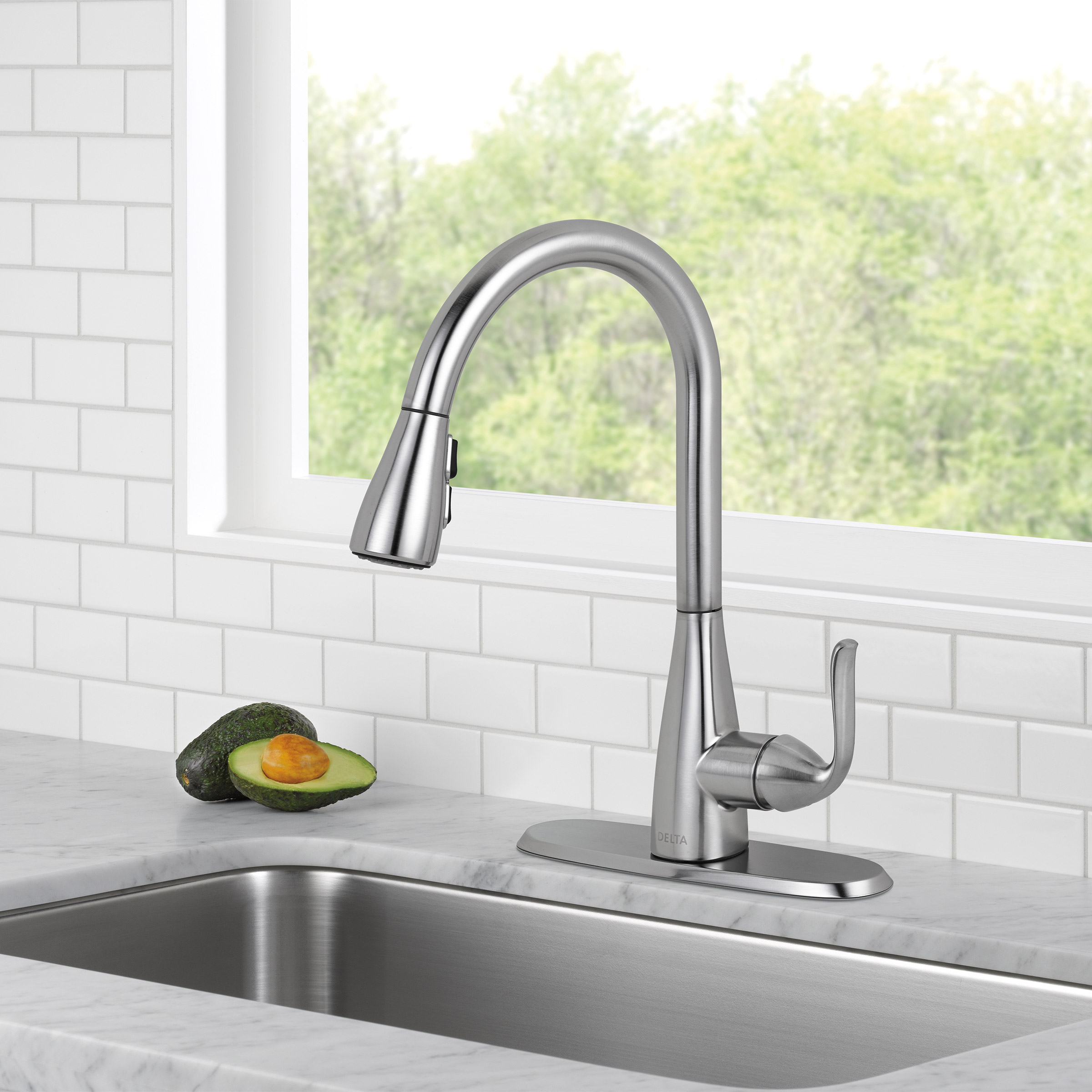 Delta Grenville Single Handle Pull-down Kitchen Faucet