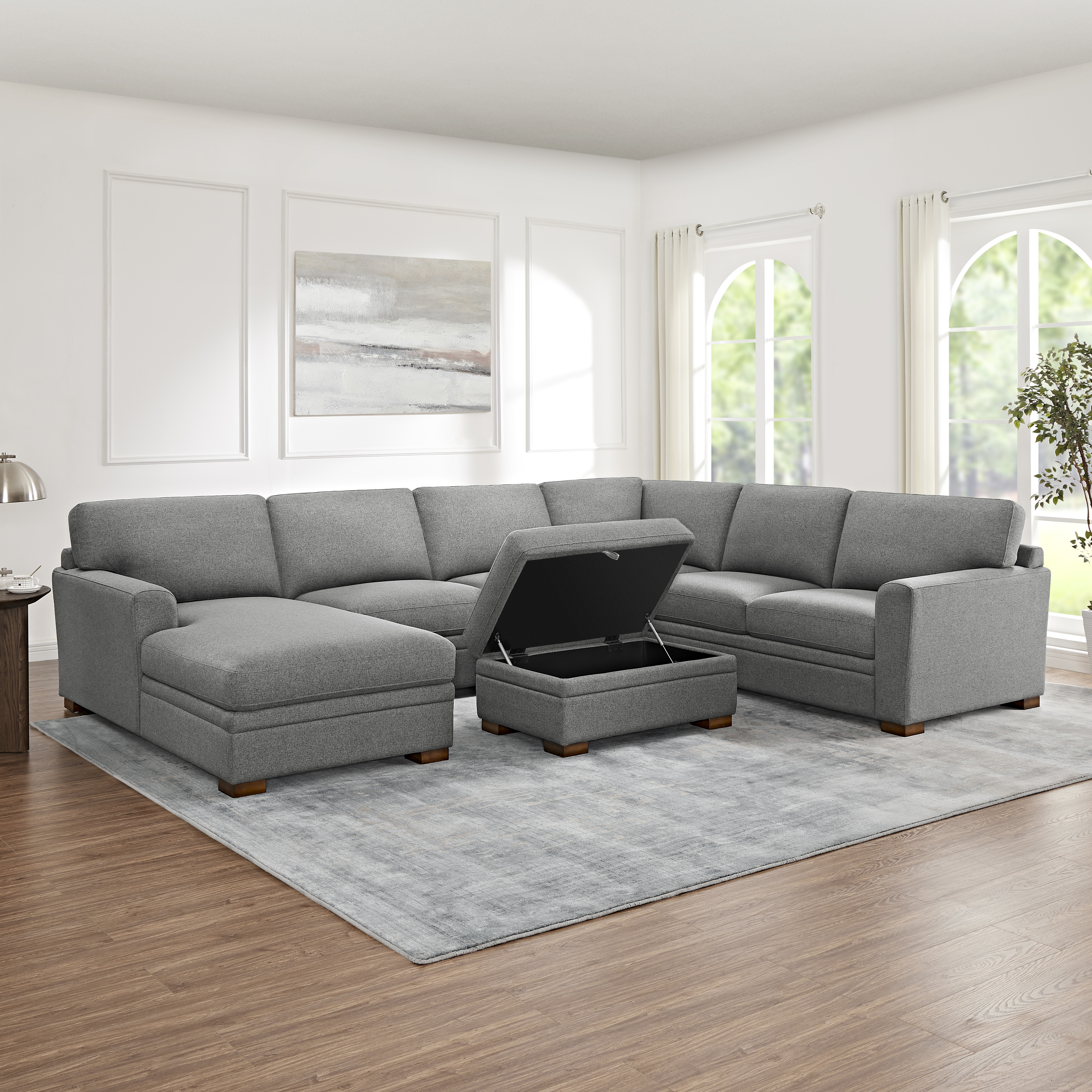 Thomasville Langdon 4-piece Fabric Sectional with Storage Ottoman