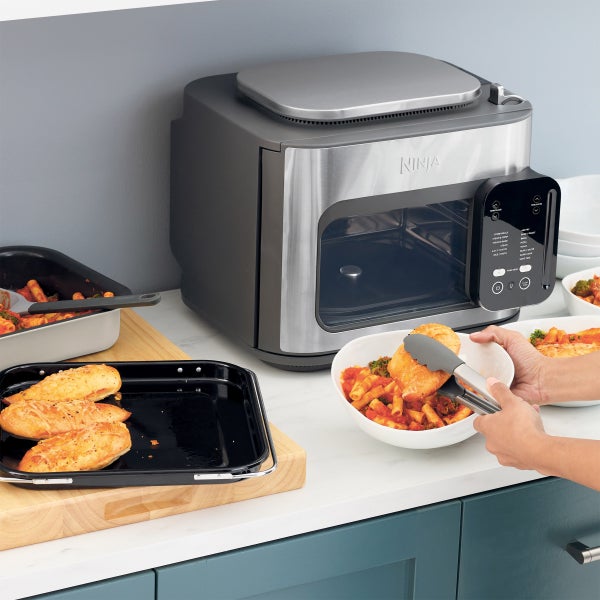 Ninja Combi All-in-One Multicooker, Oven, and Air Fryer Ninja Combi All-in-One Multicooker, Oven, and Air Fryer