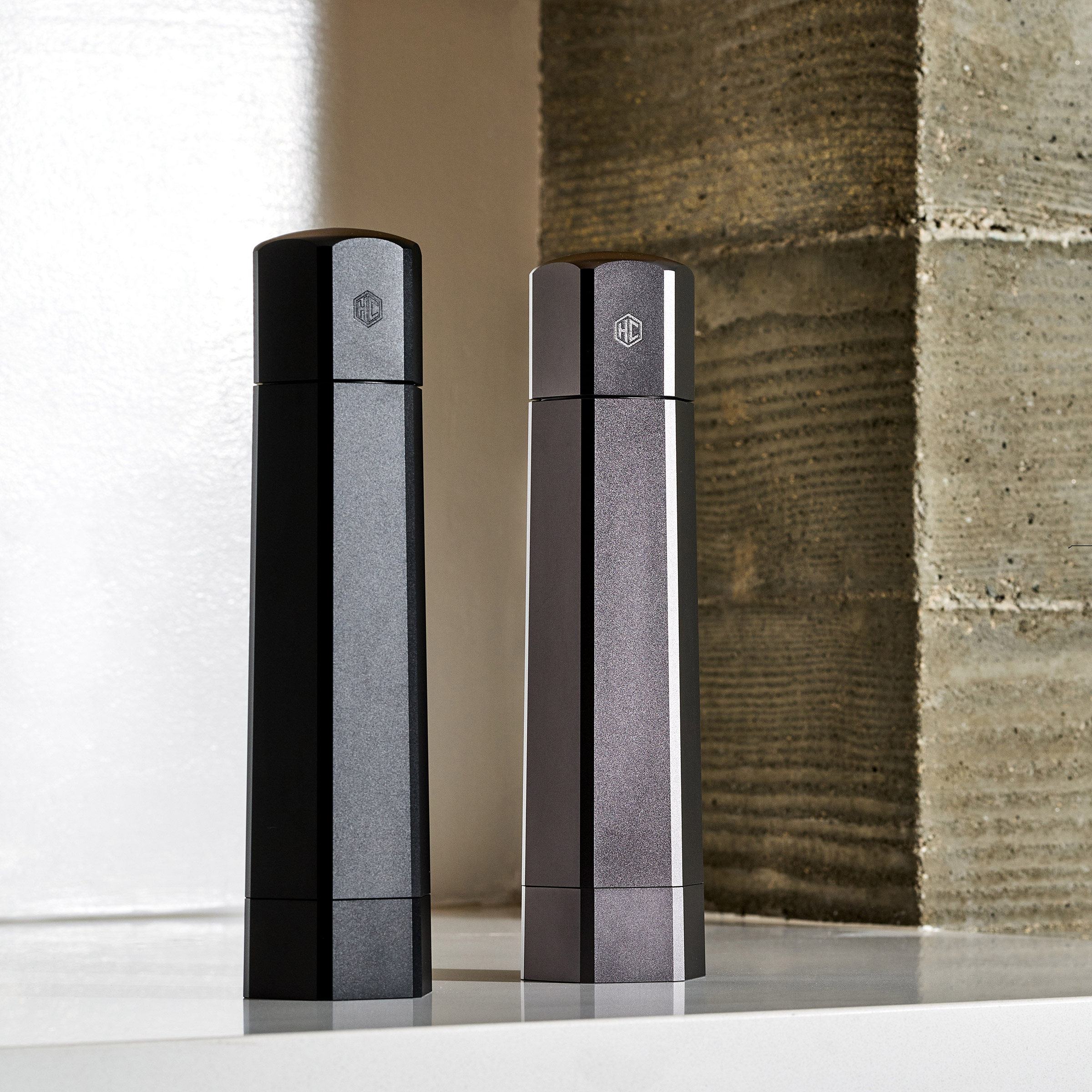 Hexclad HexMill Salt and Pepper Grinder Set