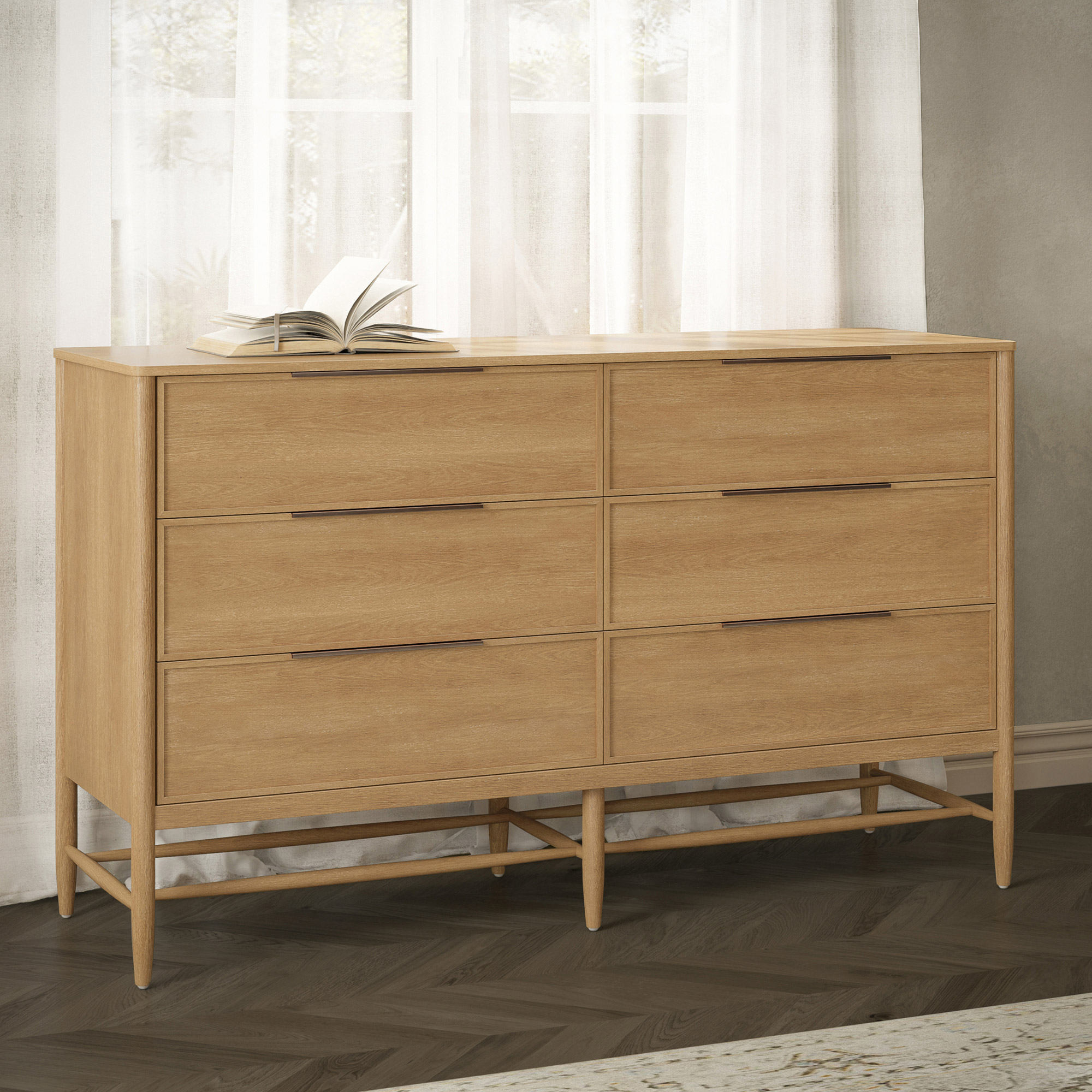 Lucena Dresser