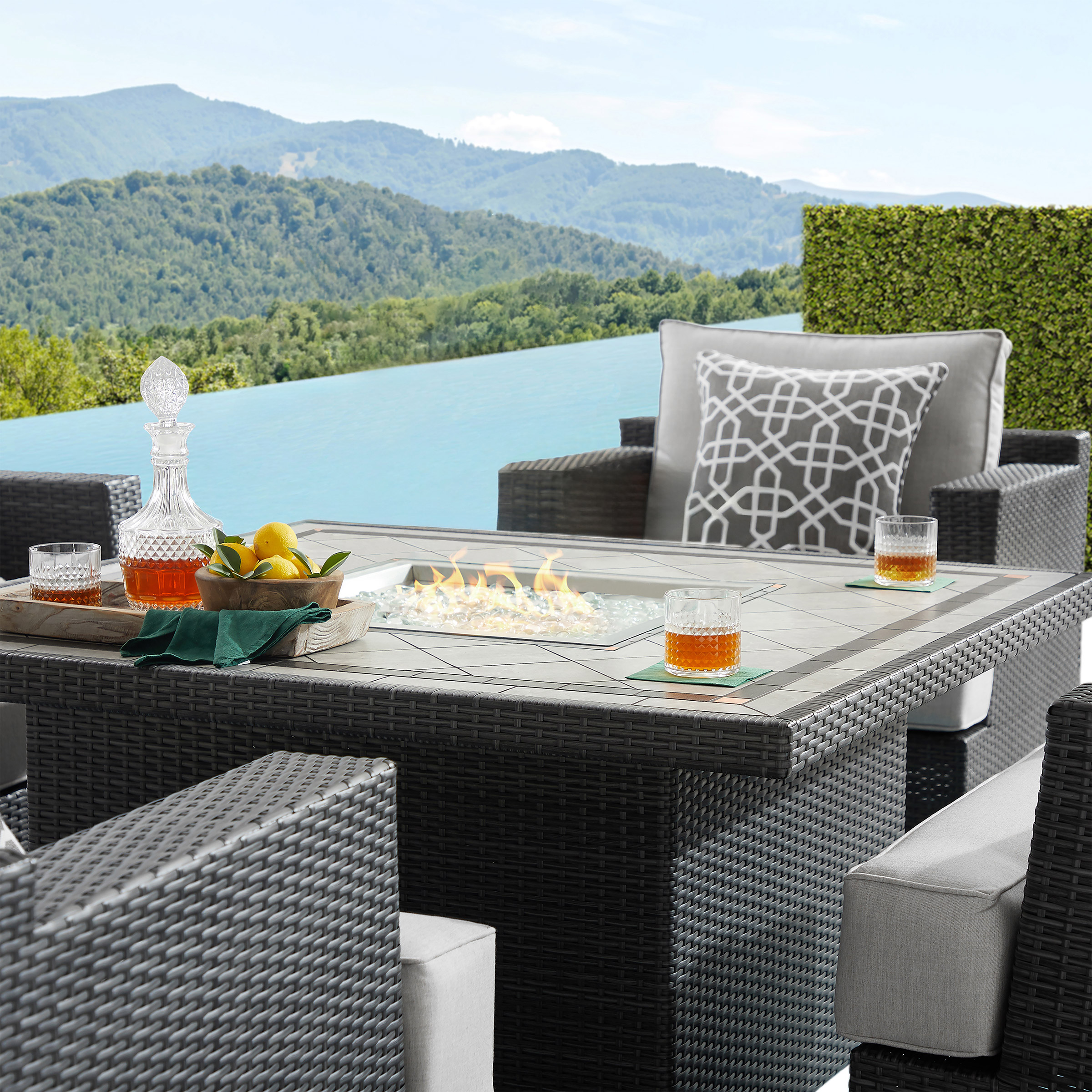 Sirio Niko 5-piece Outdoor Patio Fire Chat Set | Costco