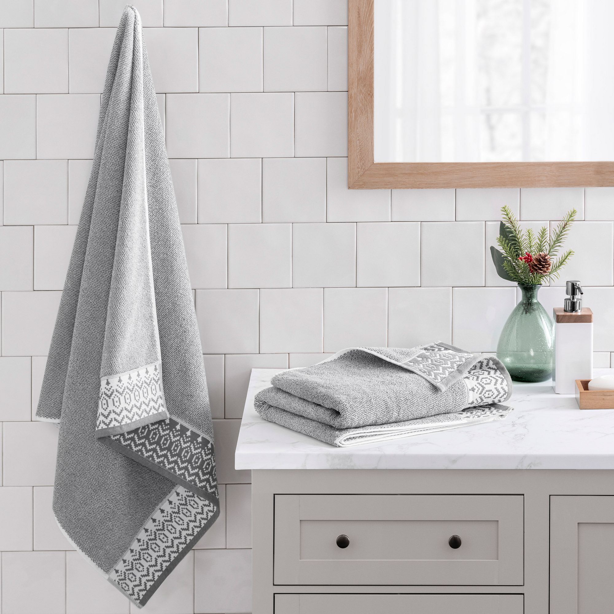 WelHome Holiday Bath Towels  2-pack