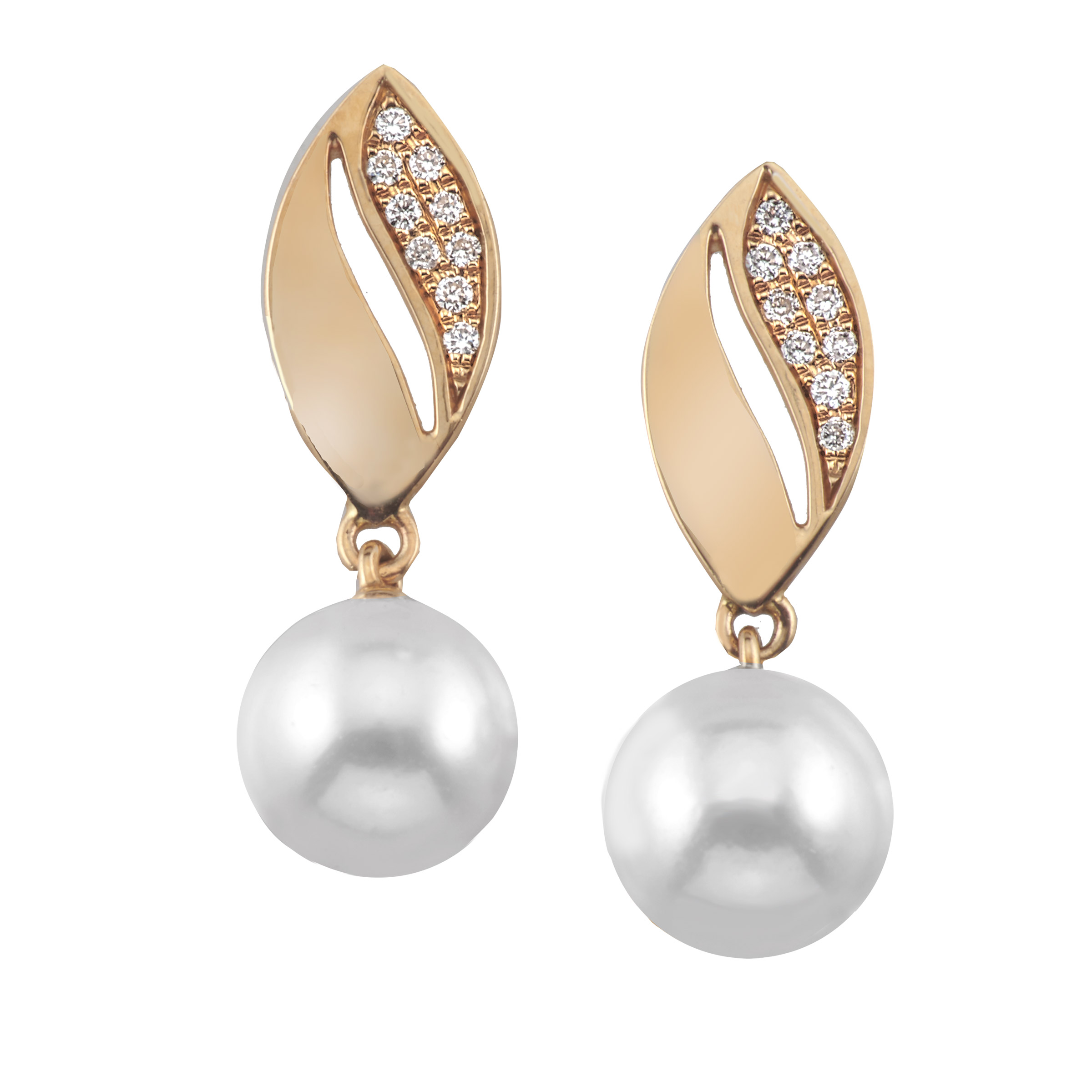 7 – 7.5 mm Cultured Akoya Pearl and Diamond Earrings (0.08 ctw)
