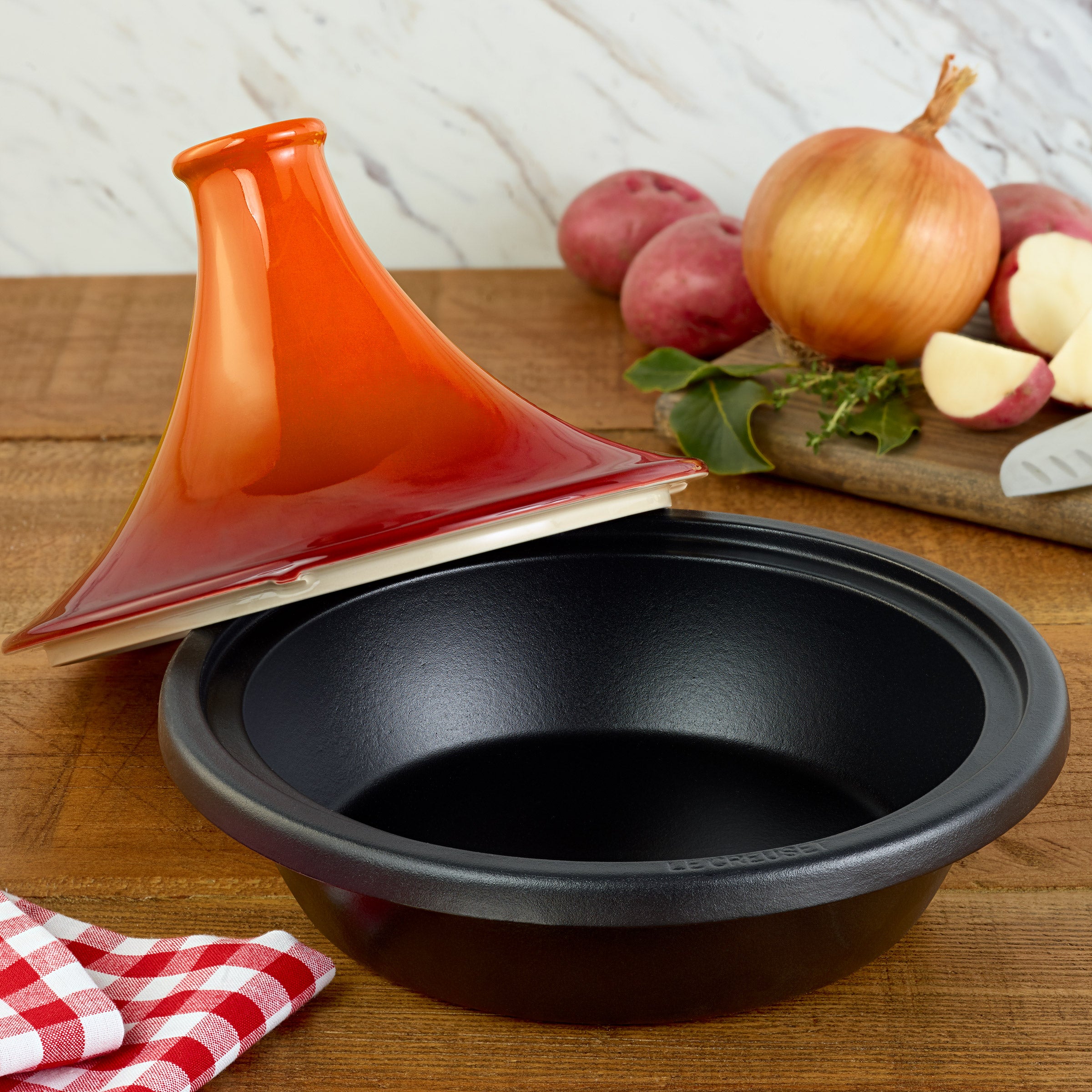 Le Creuset 2.5-quart Moroccan Tagine | Costco