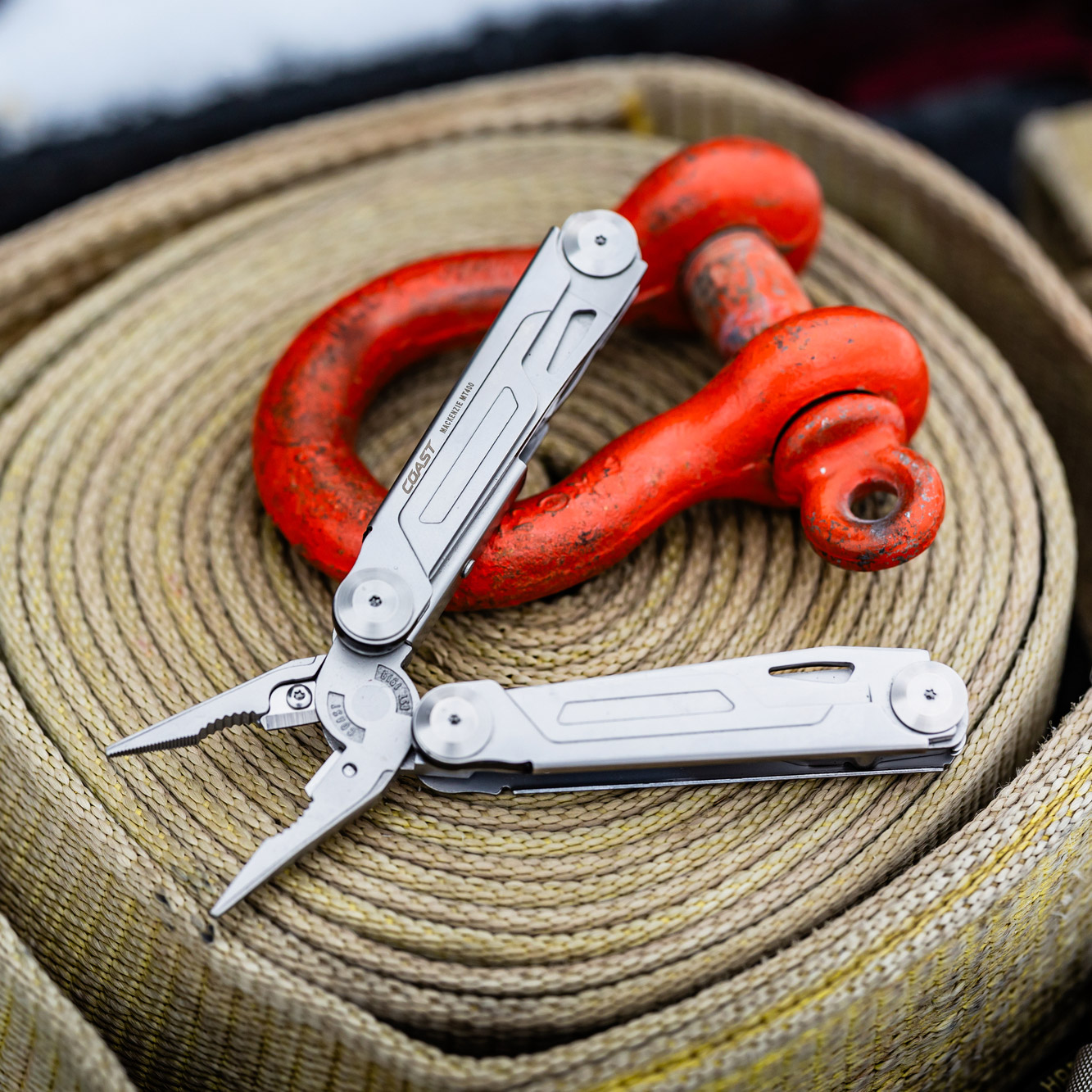 COAST MT400 Mackenzie Multi-Tool with Sheath | Costco