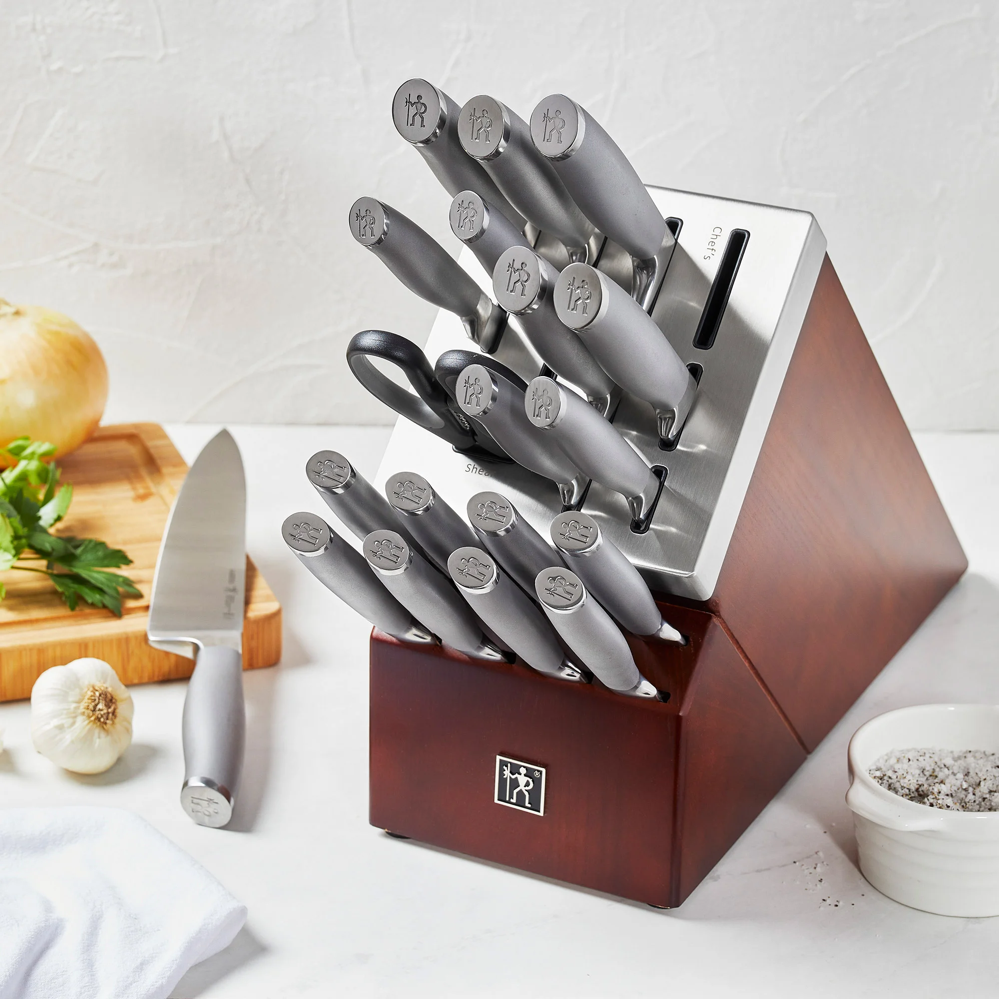 Henckels Modernist 20-piece Self-Sharpening Knife Block Set | Costco