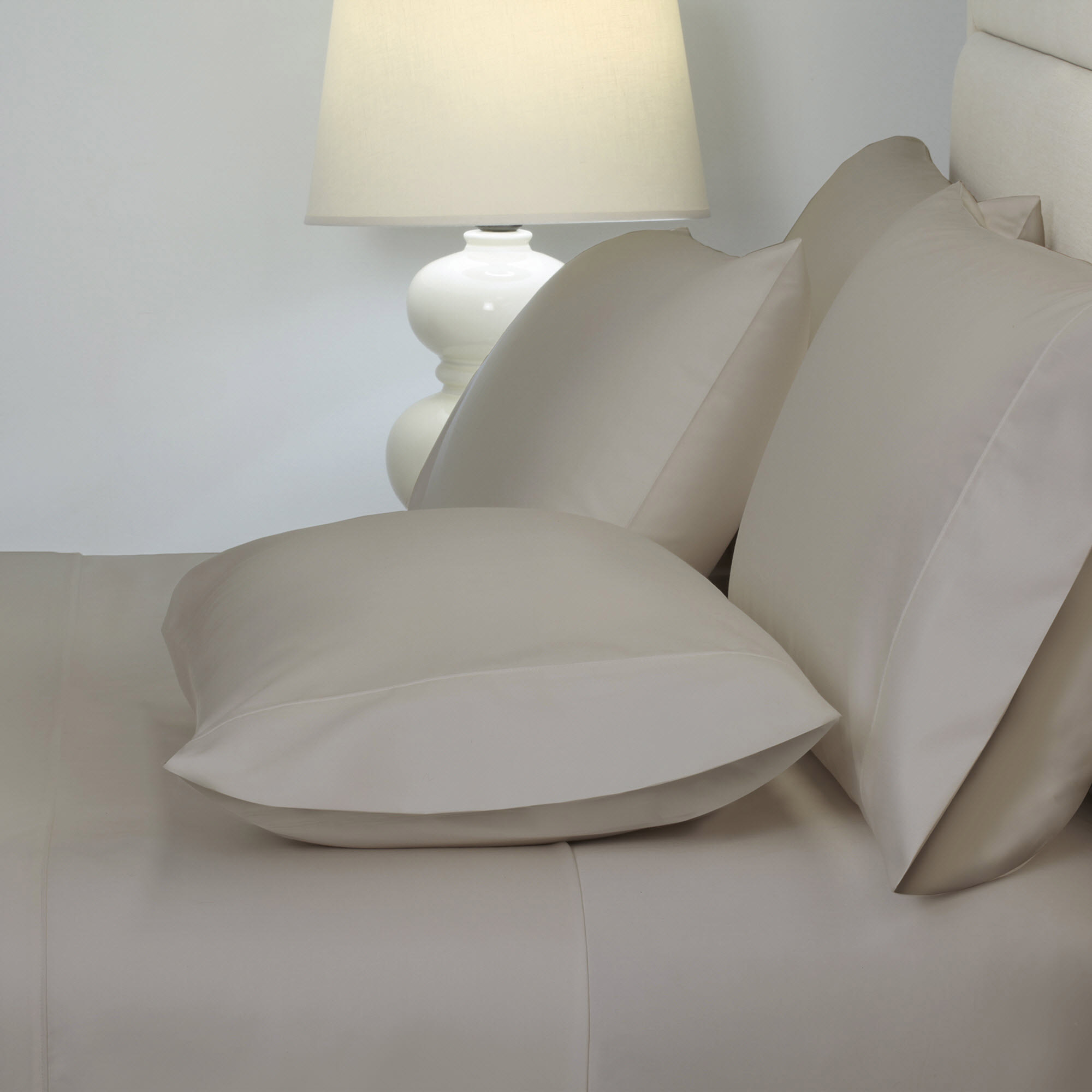 Kirkland Signature 680 Thread Count 6-piece Sheet Set